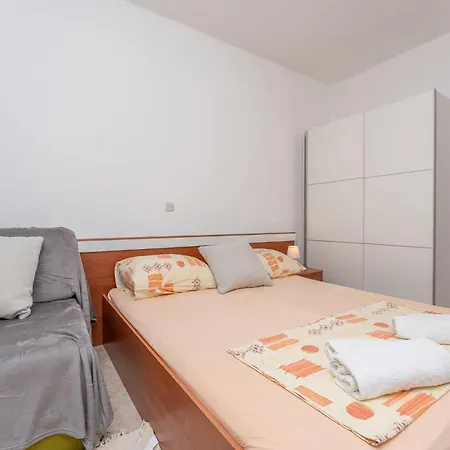 Appartamento Beautiful In *